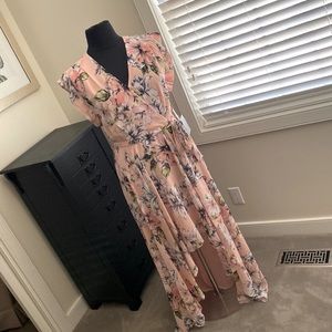 Super flattering floral high-low summer dress